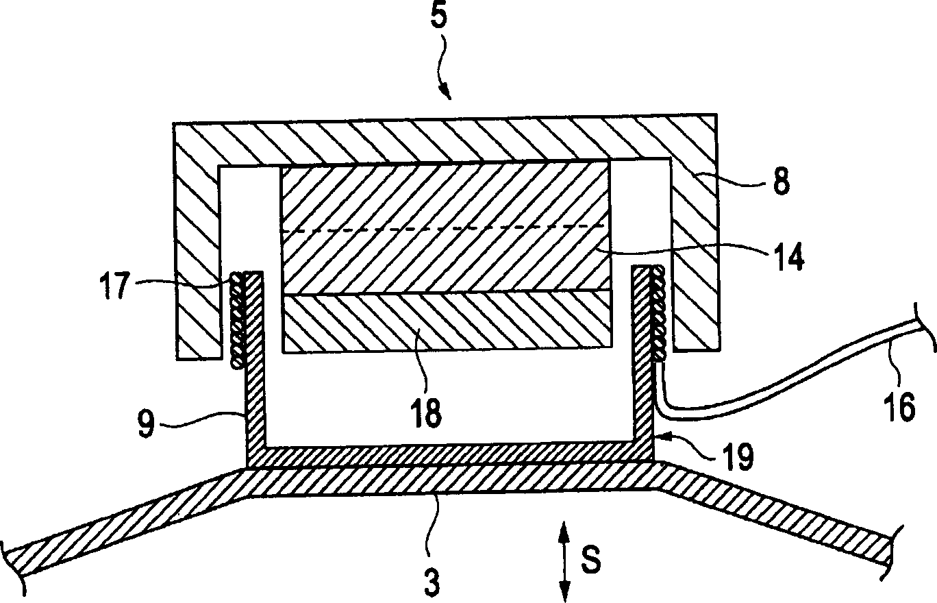 Vibrating device for jet flow generating including a voice coil motor