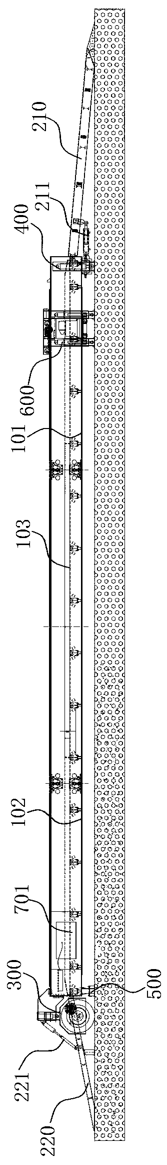 Large-span all-hydraulic tire walking tunnel inverted arch trestle and construction method