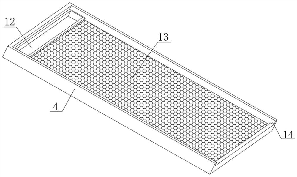 Raw material screening device for powder coating production