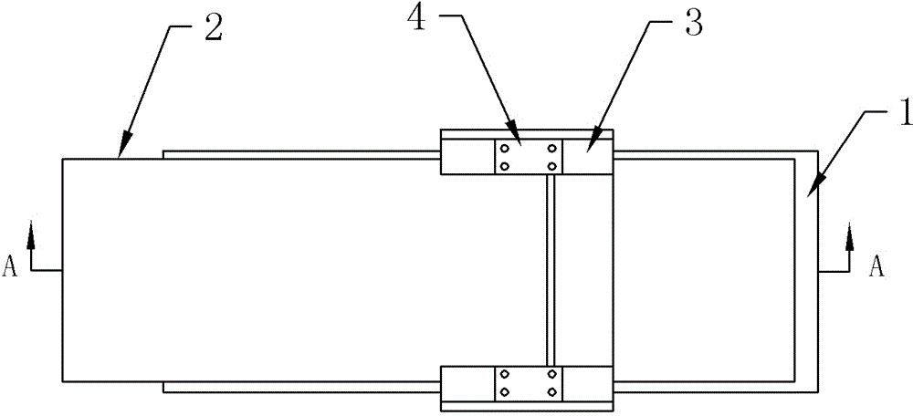 Feeding and discharging structure of brick press