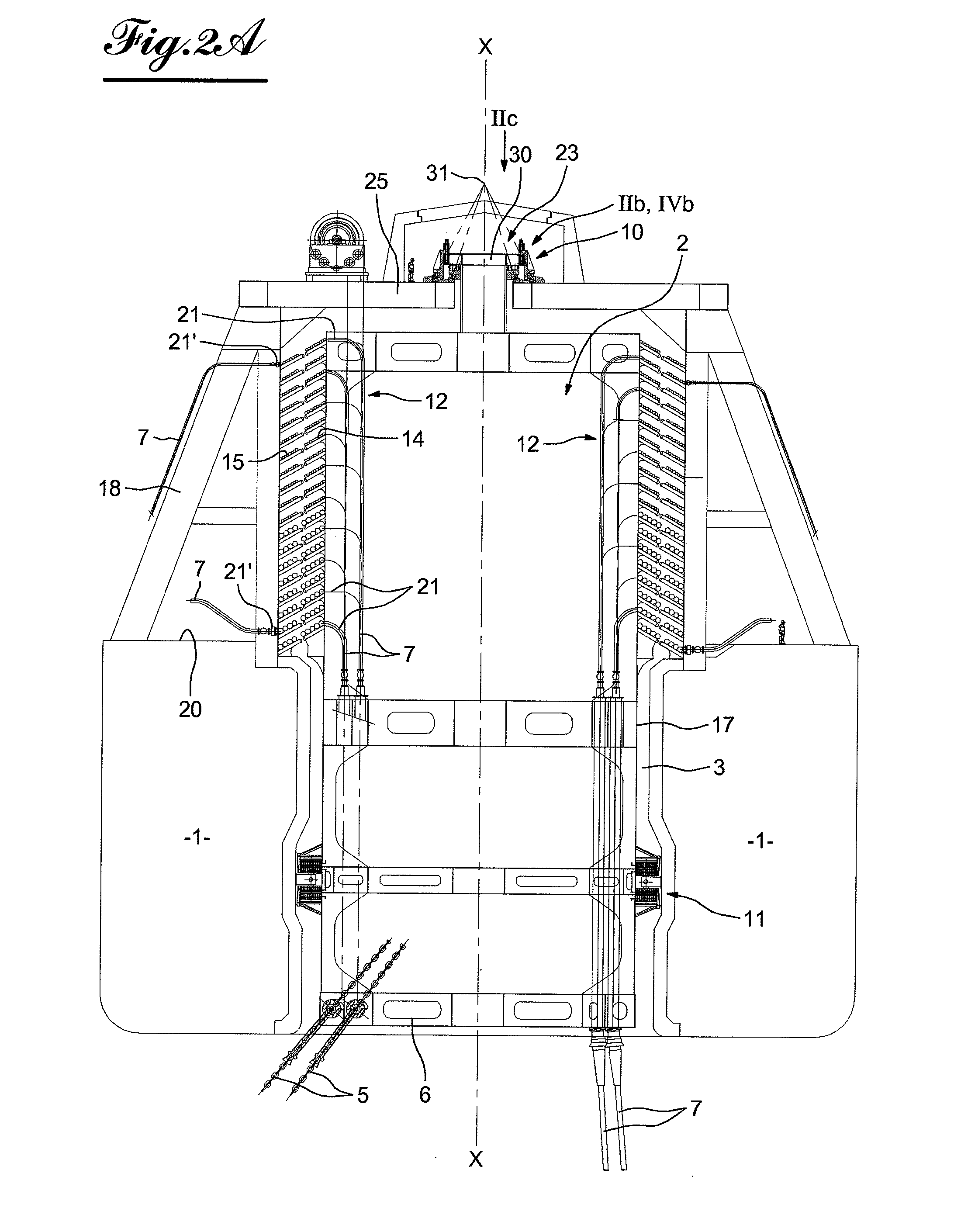 Facility in particular for producing and processing fluids, including a floating unit provided with a system for single-point mooring