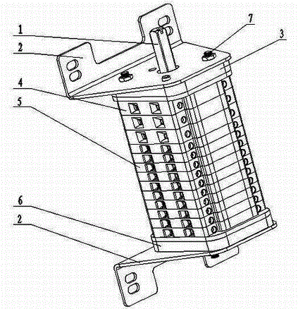 Combined type auxiliary switch used for circuit breaker mechanism