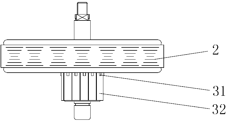 Commutator segment halved rotor and motor thereof