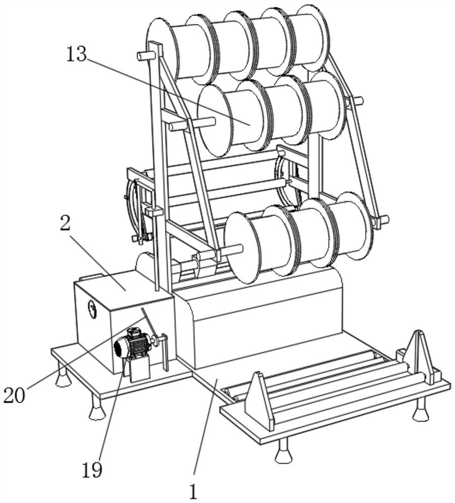 A clean warp knitting machine that is easy to clean