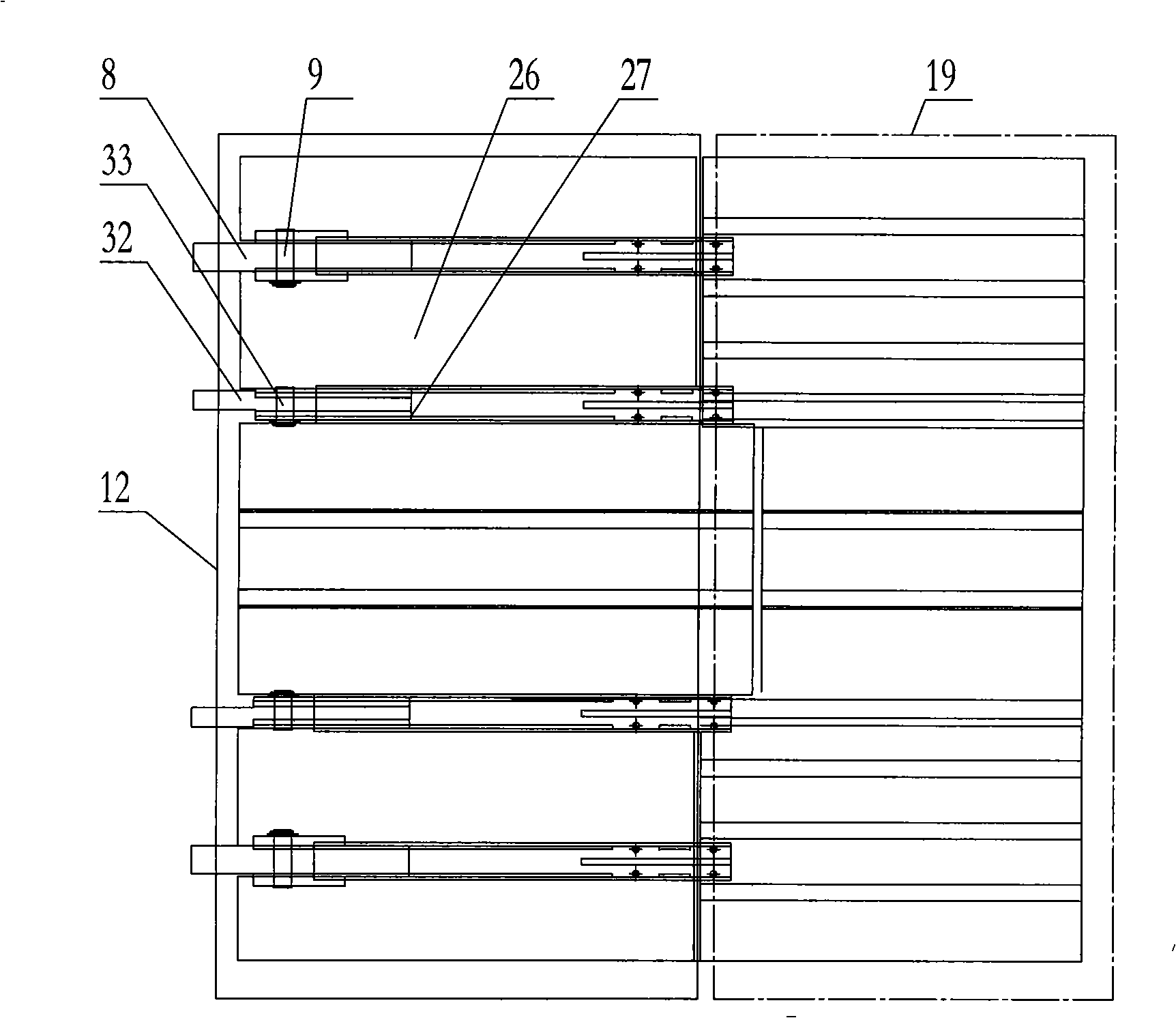 Cage supporting and accepting device and method of hoisting vessel