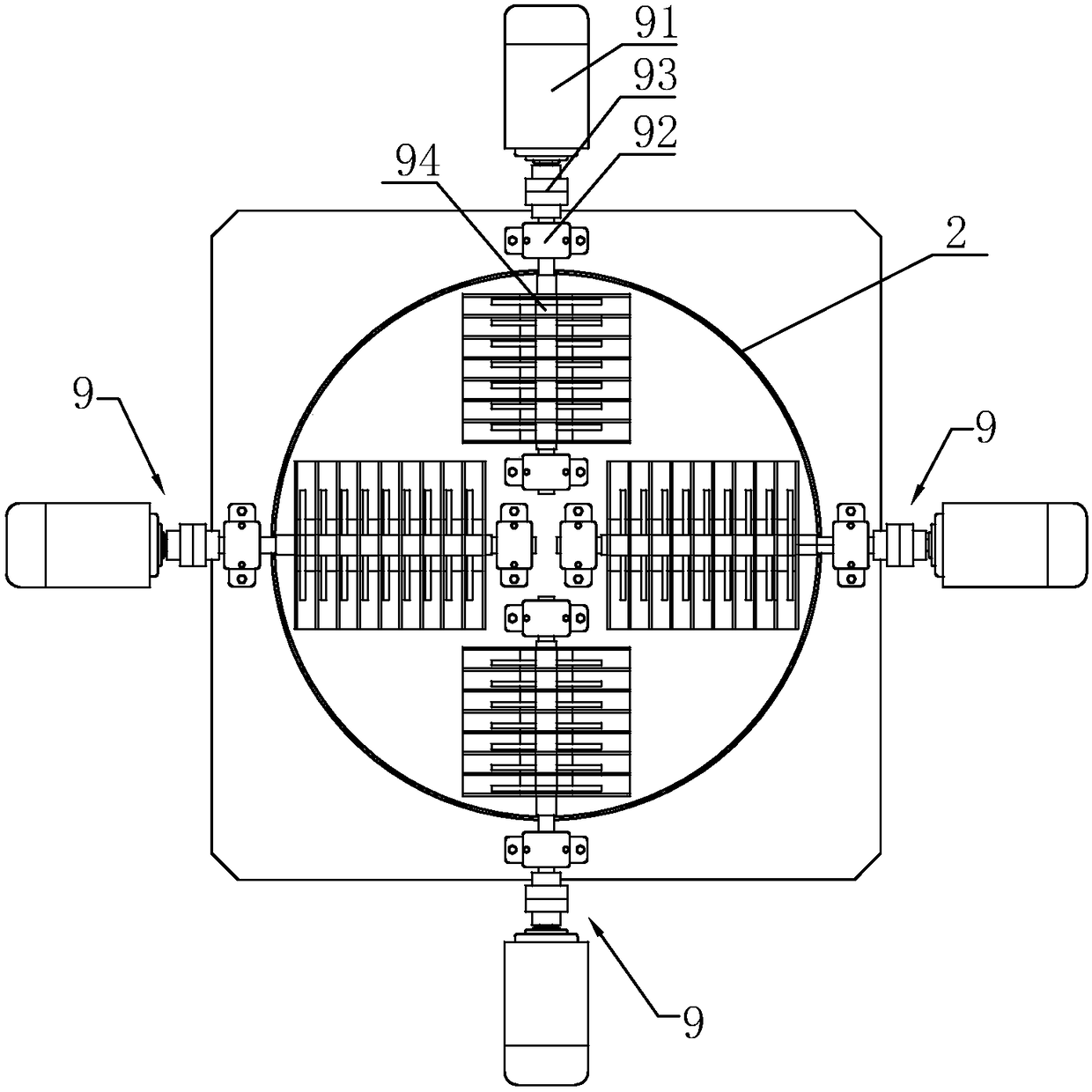A multi-rotor straw grinder