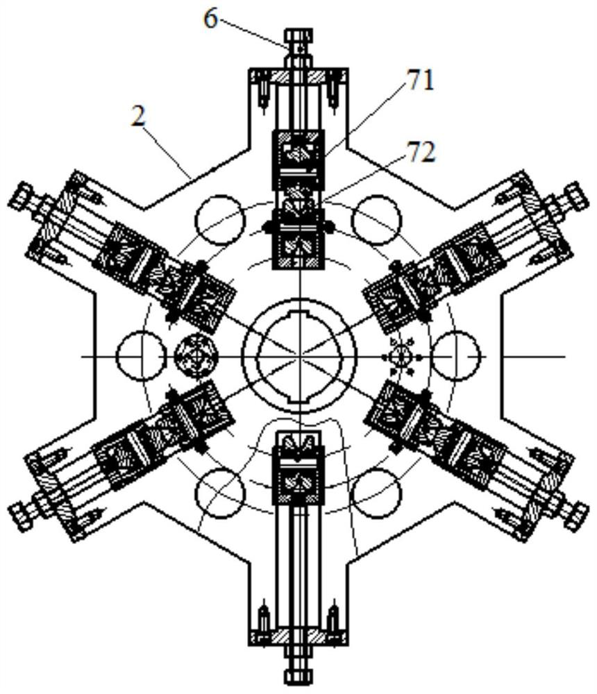 Large-diameter triangular strand steel wire rope pre-deformer