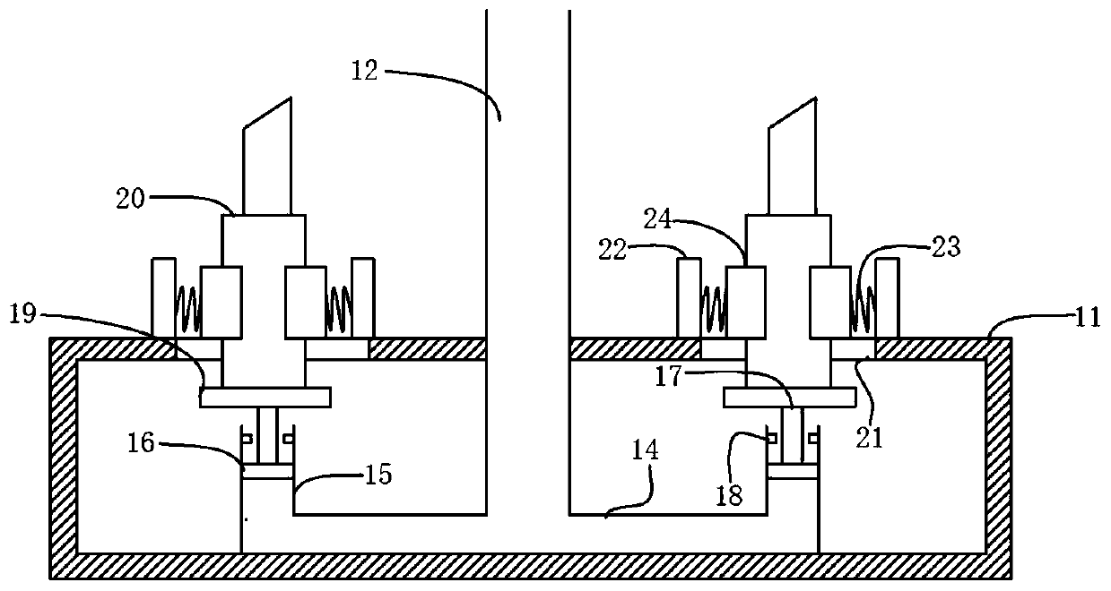 Medical scalpel cleaning device