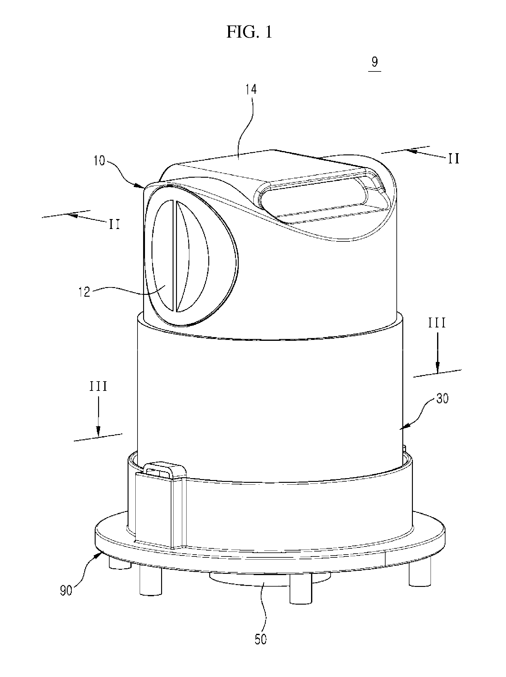 Dust separating apparatus having adjustable dust collecting space