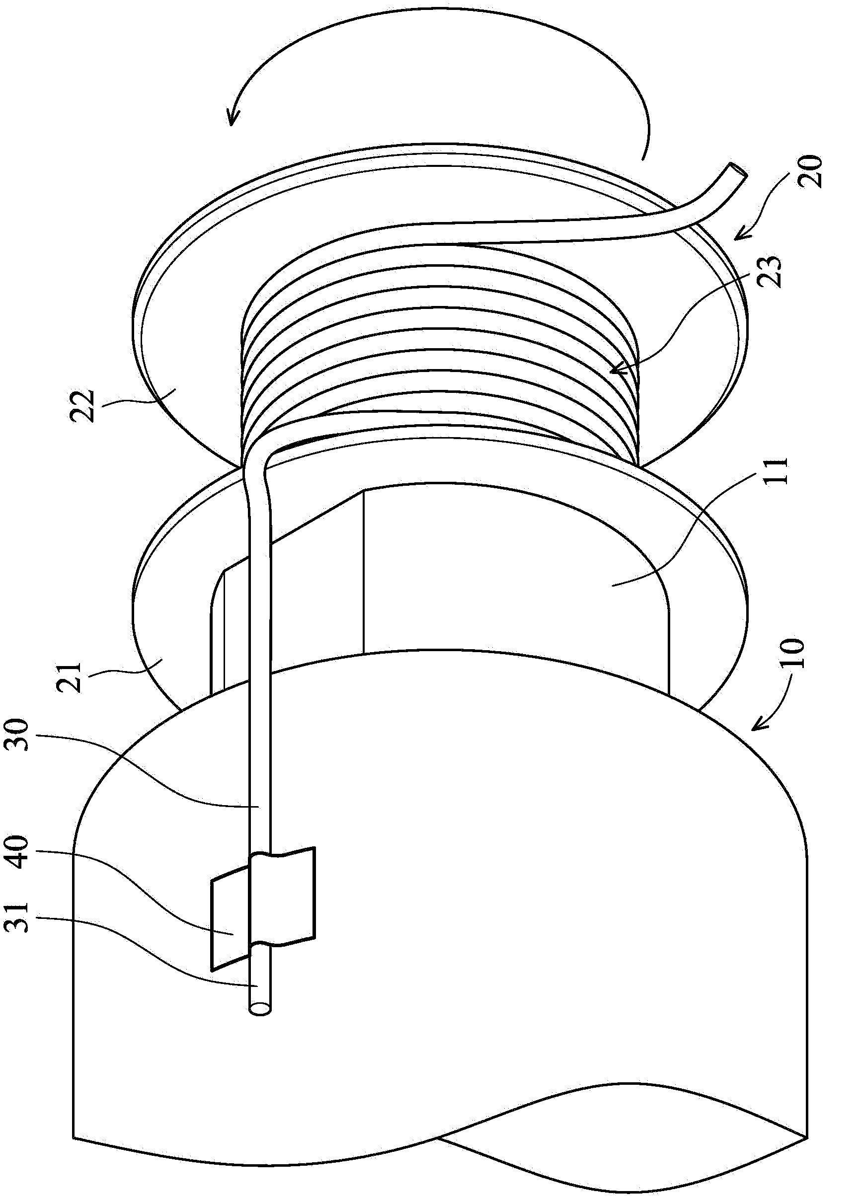 Winder and method for winding wire on winder