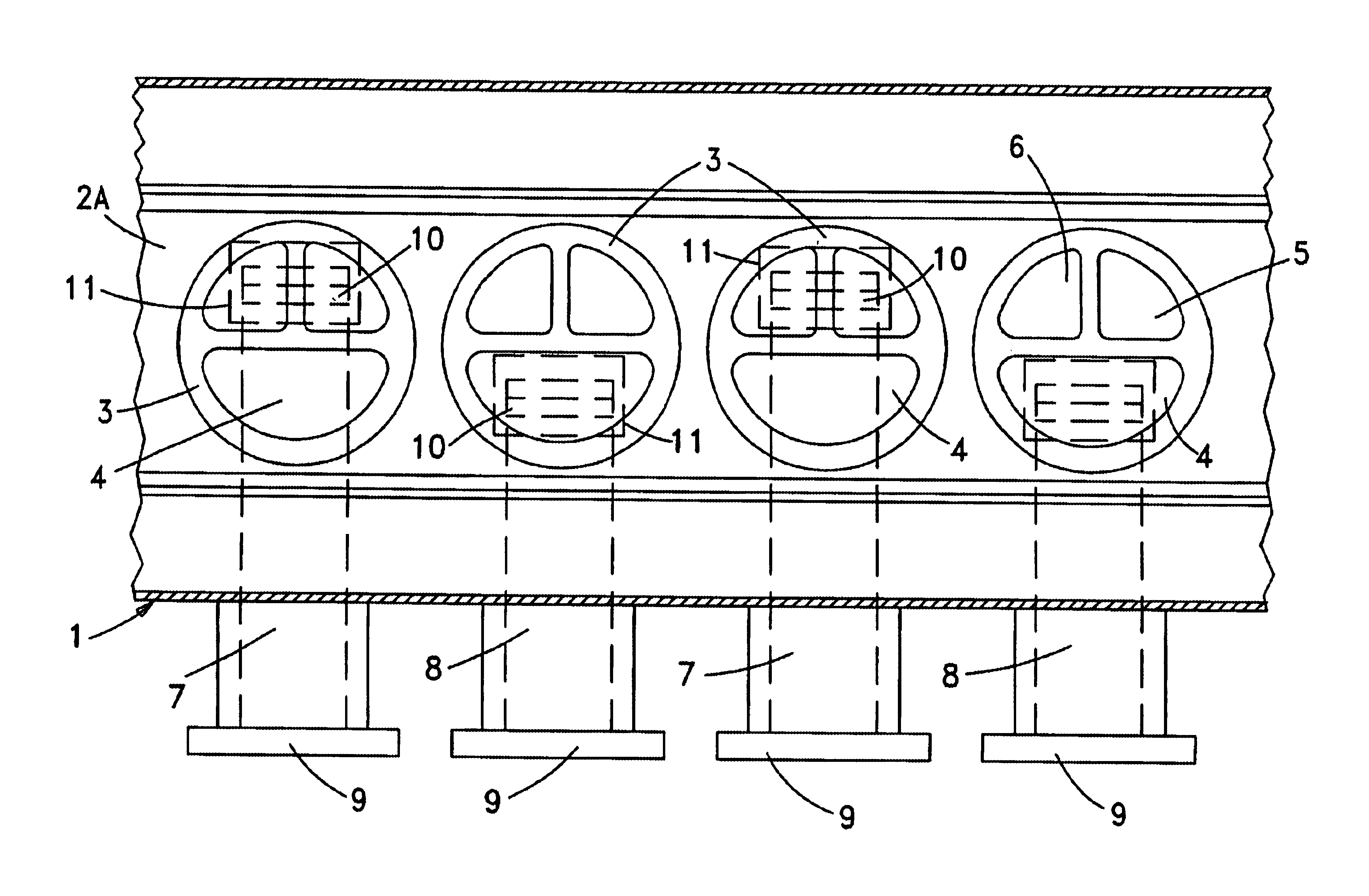 Method and device for microwave-heating prepared meals sealed in trays
