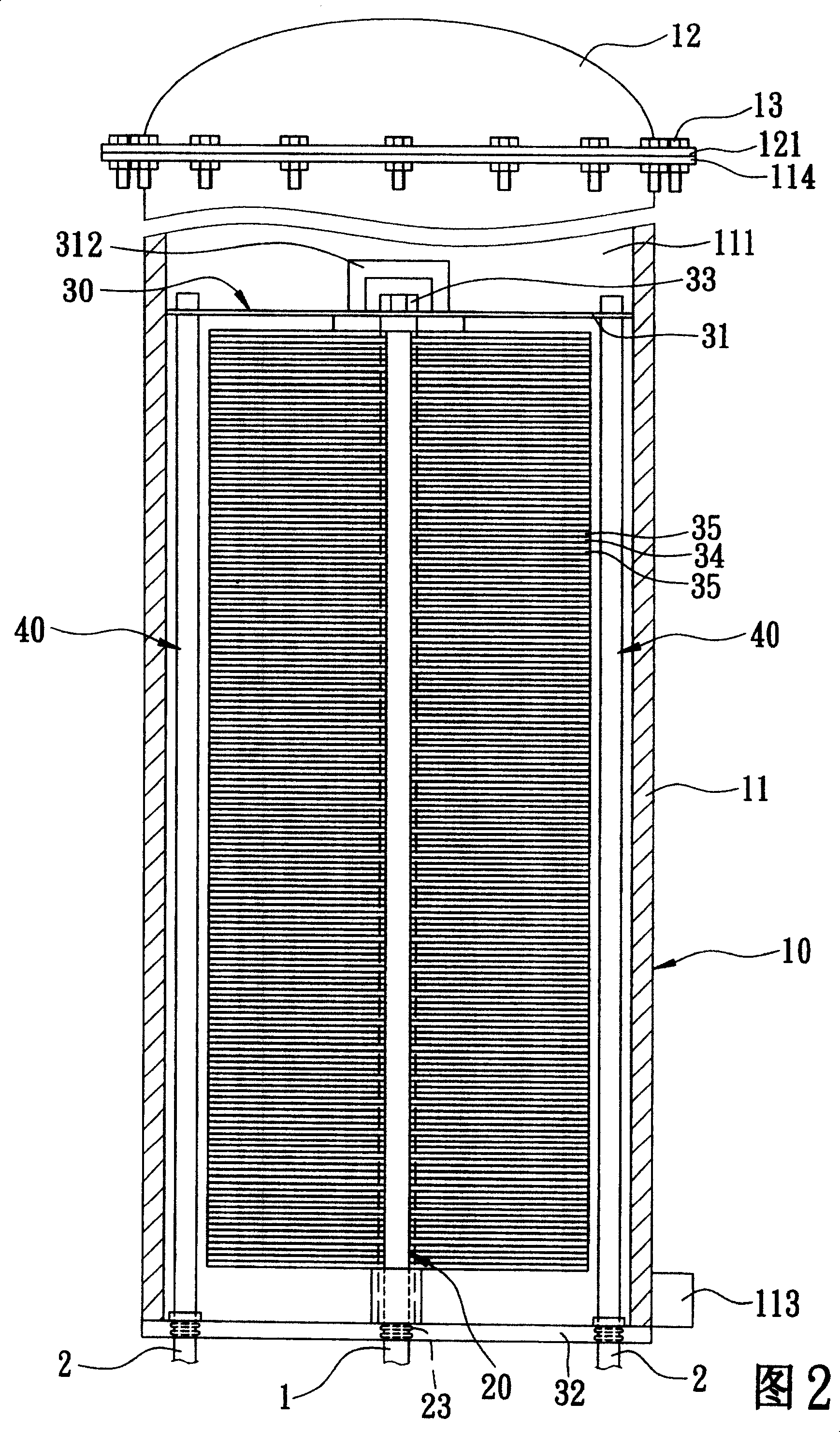 Water treatment device capable of raising cleaning action of filtering membrane
