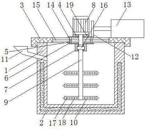 Dissolving device capable of realizing efficient operation