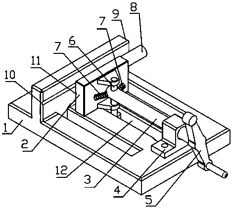 Cutting clamp applicable to clamping workpiece at multiple angles