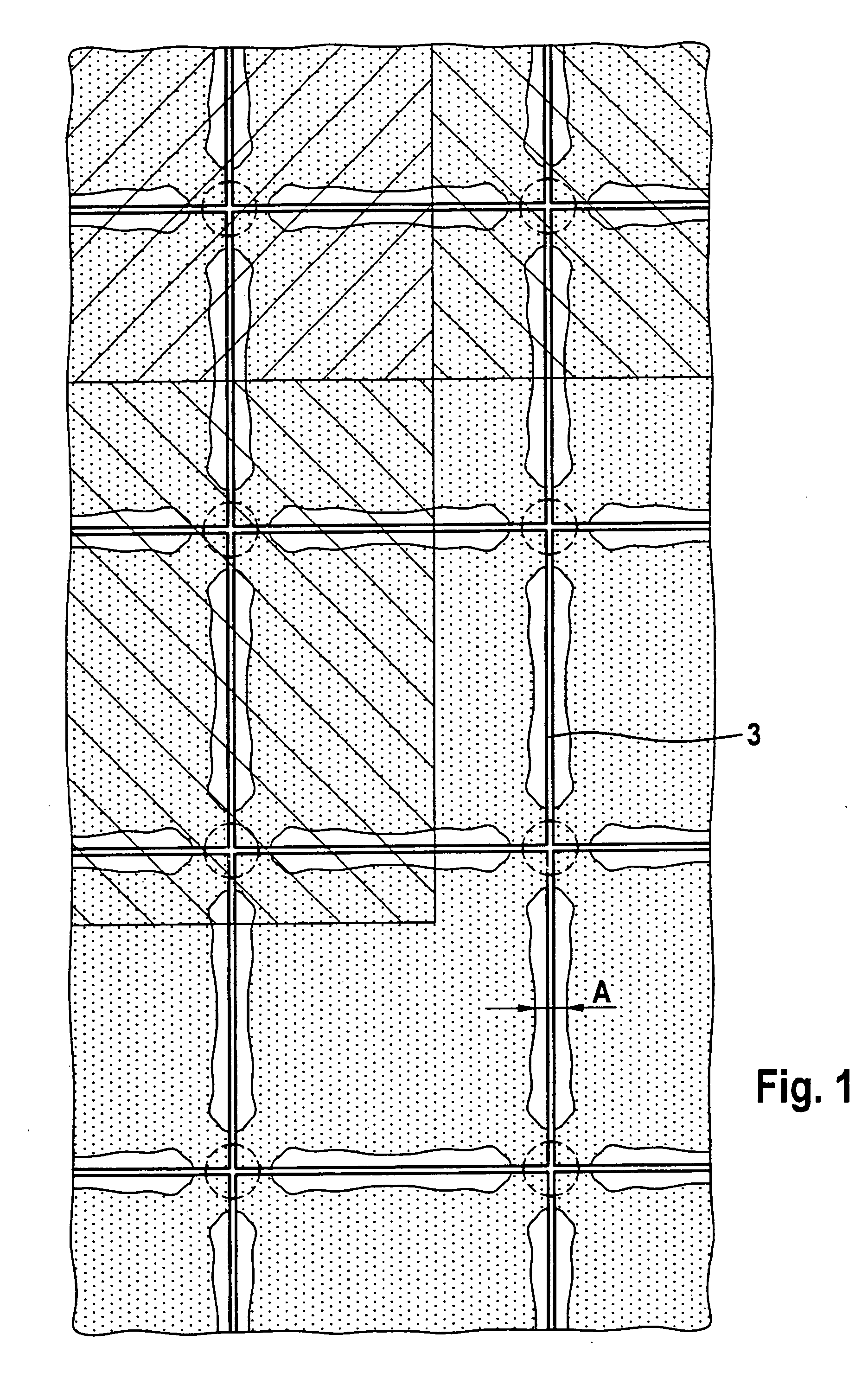 Floor covering for covering removable floor plates, floor structure with floor covering and method for producing the floor covering