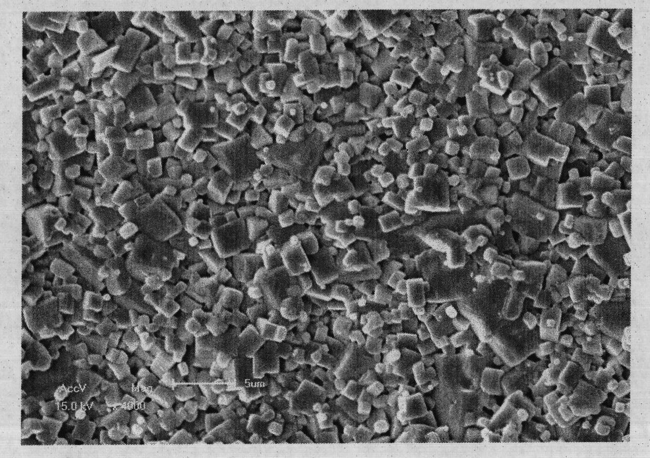 Alkali metal niobium-tantalum antimonite-based leadless piezoelectric ceramic and preparation method thereof