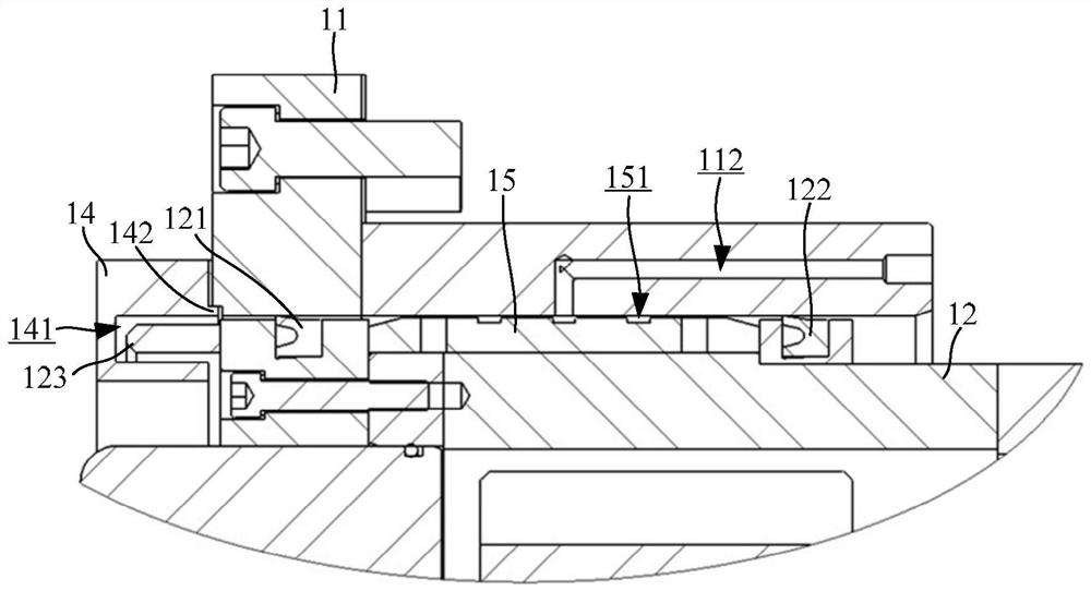 Small cutter head structure of quasi-rectangular shield and construction method of small cutter head structure