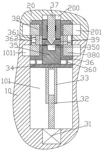 Cargo transport device