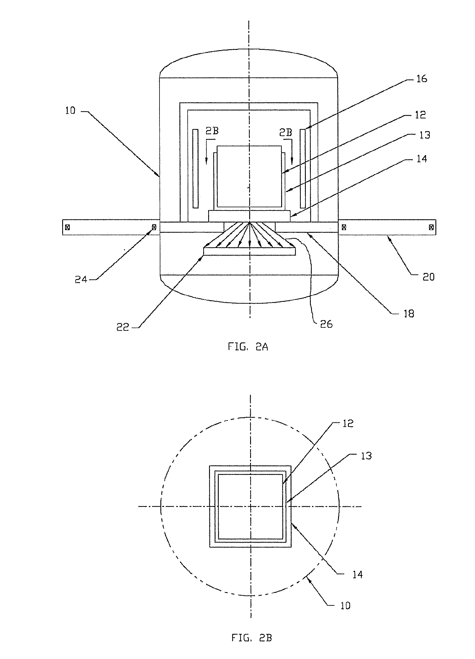 Crystal growth apparatus with load-centered aperture, and device and method for controlling heat extraction from a crucible