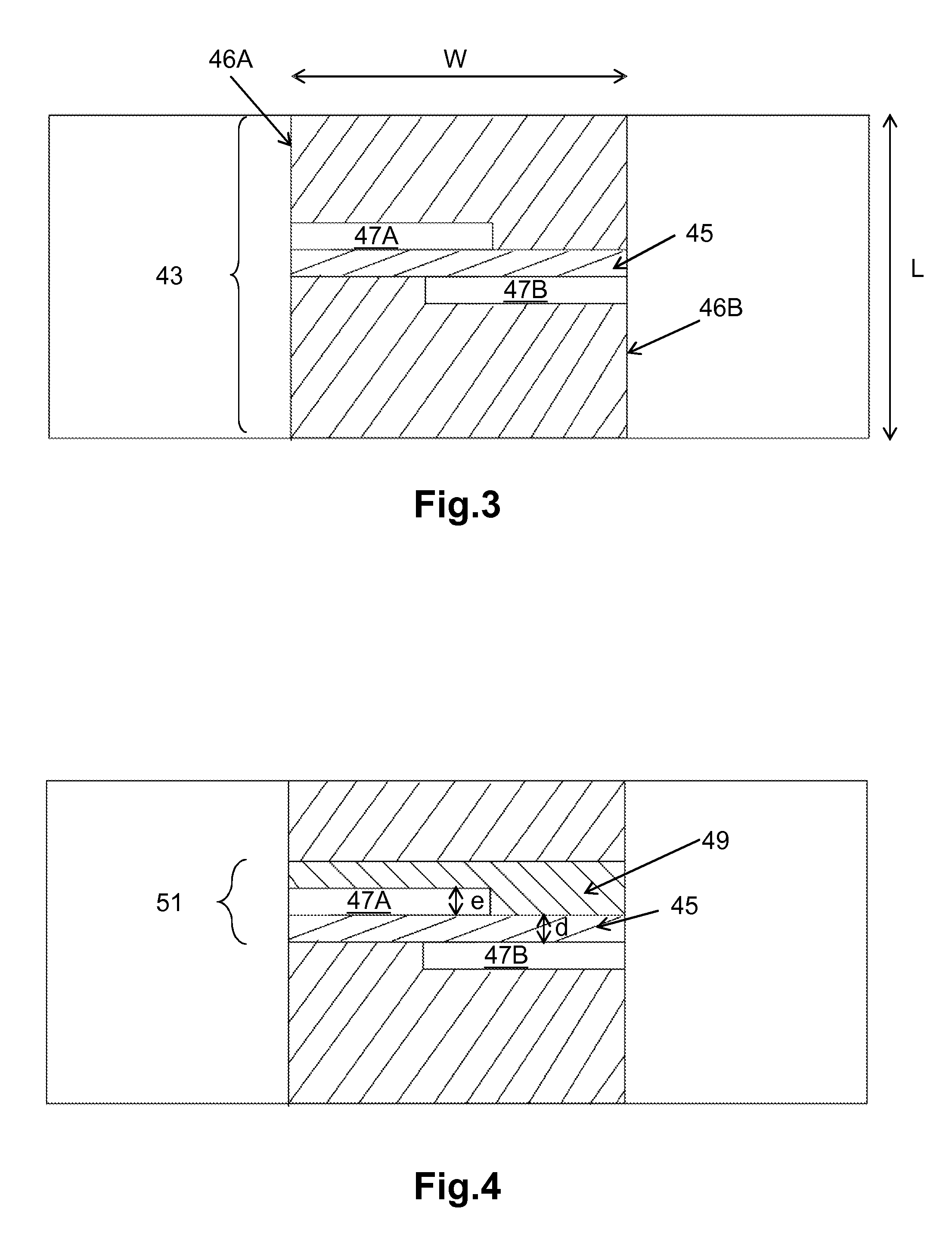 Mold for vulcanizing a tire tread, comprising at least one added element in a cord