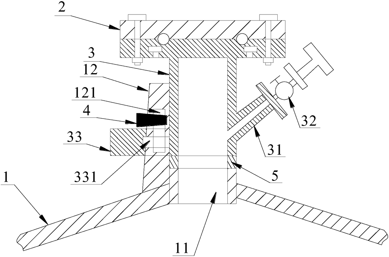 A semi-integrated i-type furnace to produce the reaction tank cover for titanium sponge