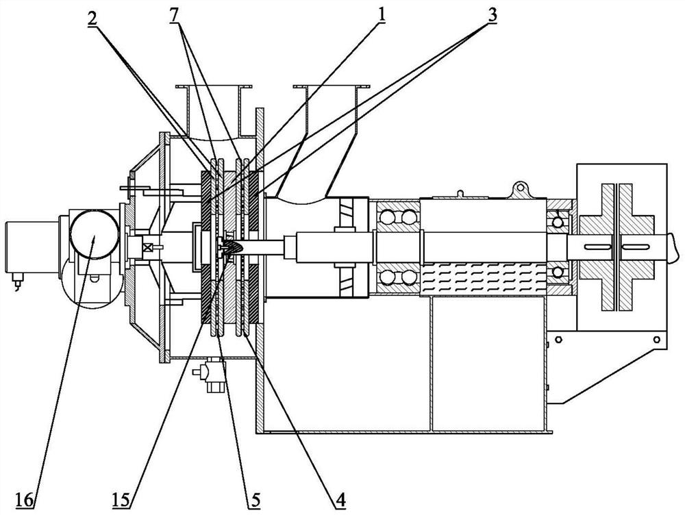 Refiner disc, refiner rotor and refiner with such refiner disc