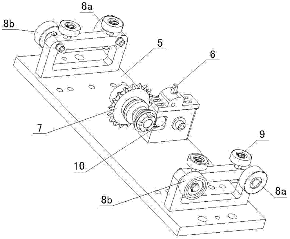 Turning driving mechanism of chain wheel accumulating and discharging type conveyor