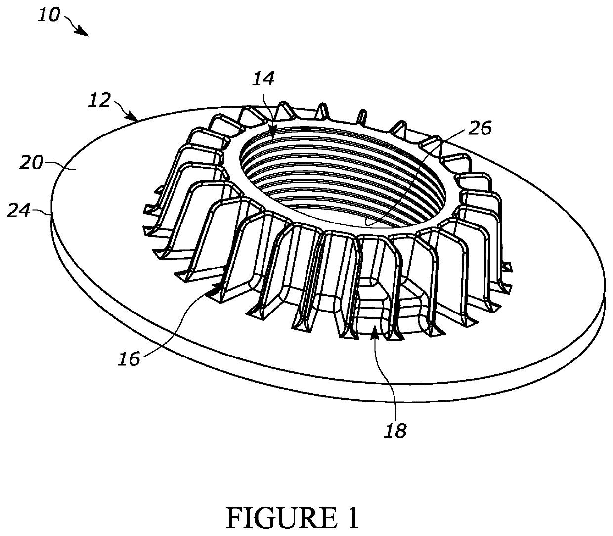 Threaded flange for a flexible tank