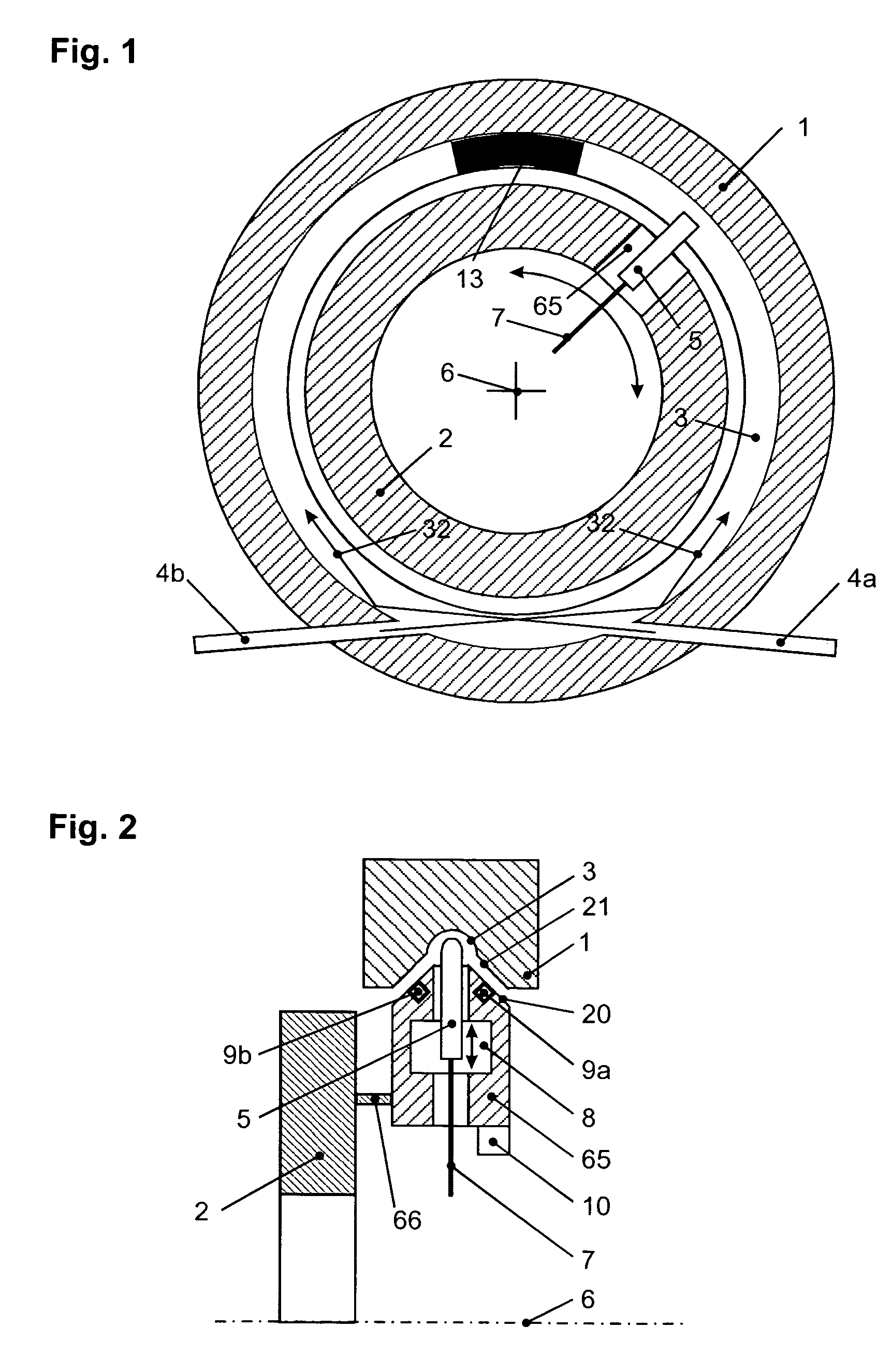 Optical rotating data transmission device with coupling slide
