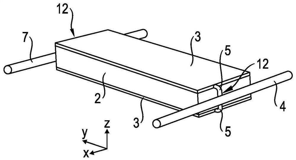 High-voltage battery having plurality of battery modules and heat sink