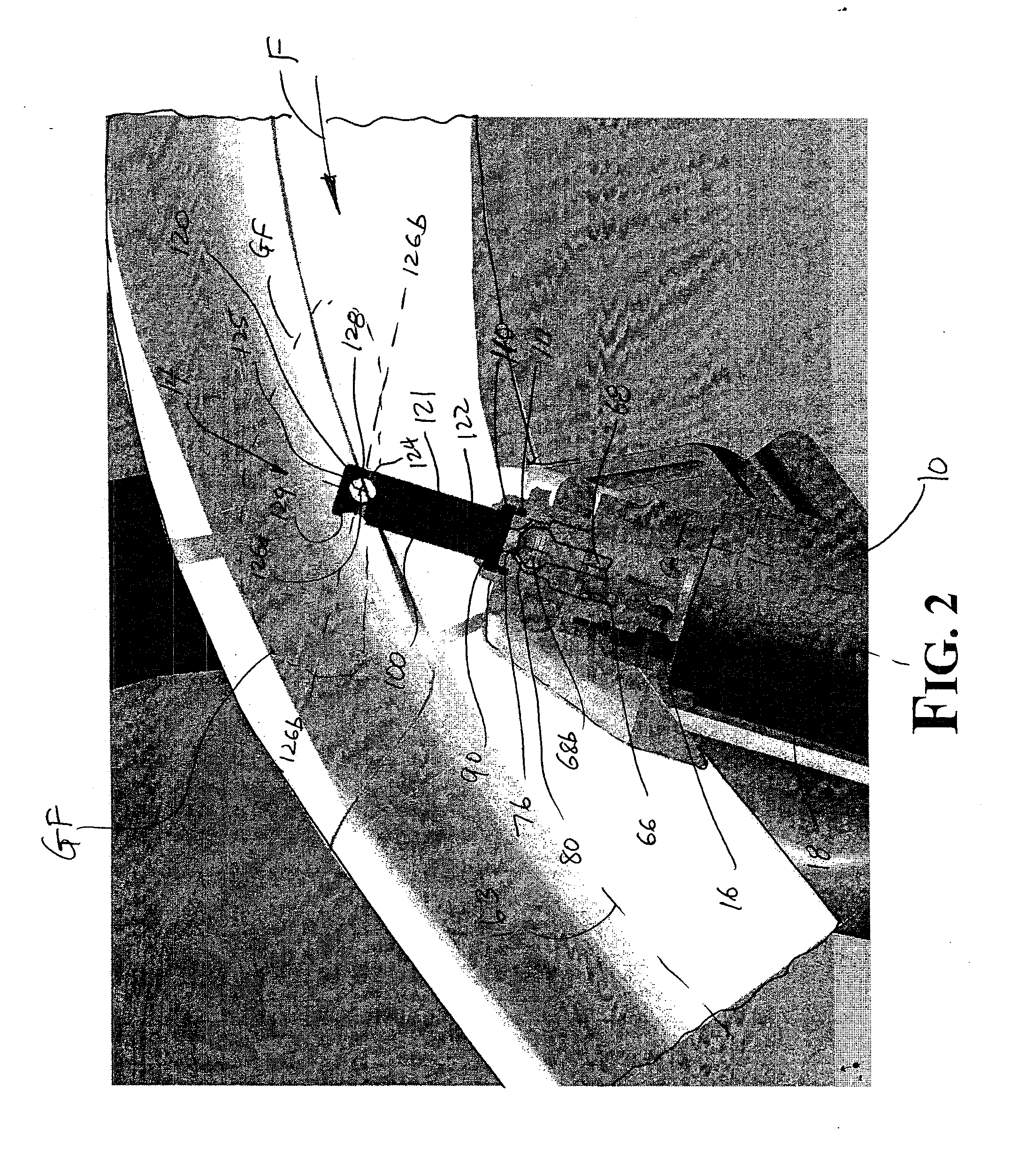 Fuel injection system with cross-flow nozzle for enhanced compressed natural gas jet spray