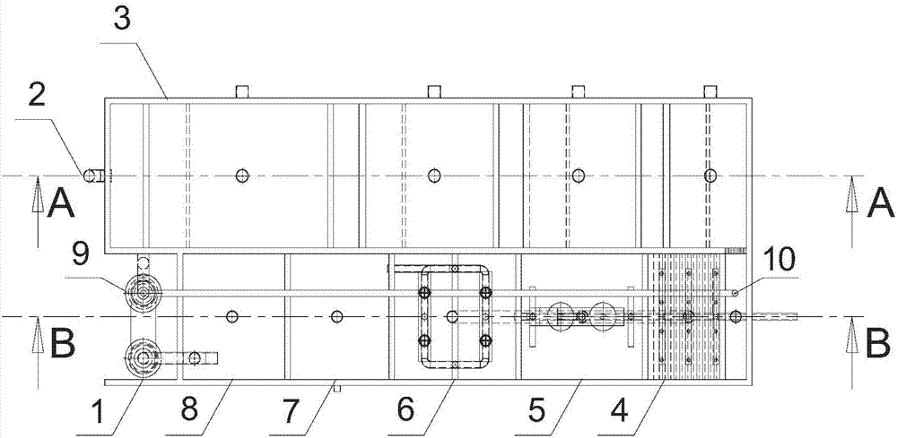 Integrated device for treating aquaculture wastewater and application of integrated device