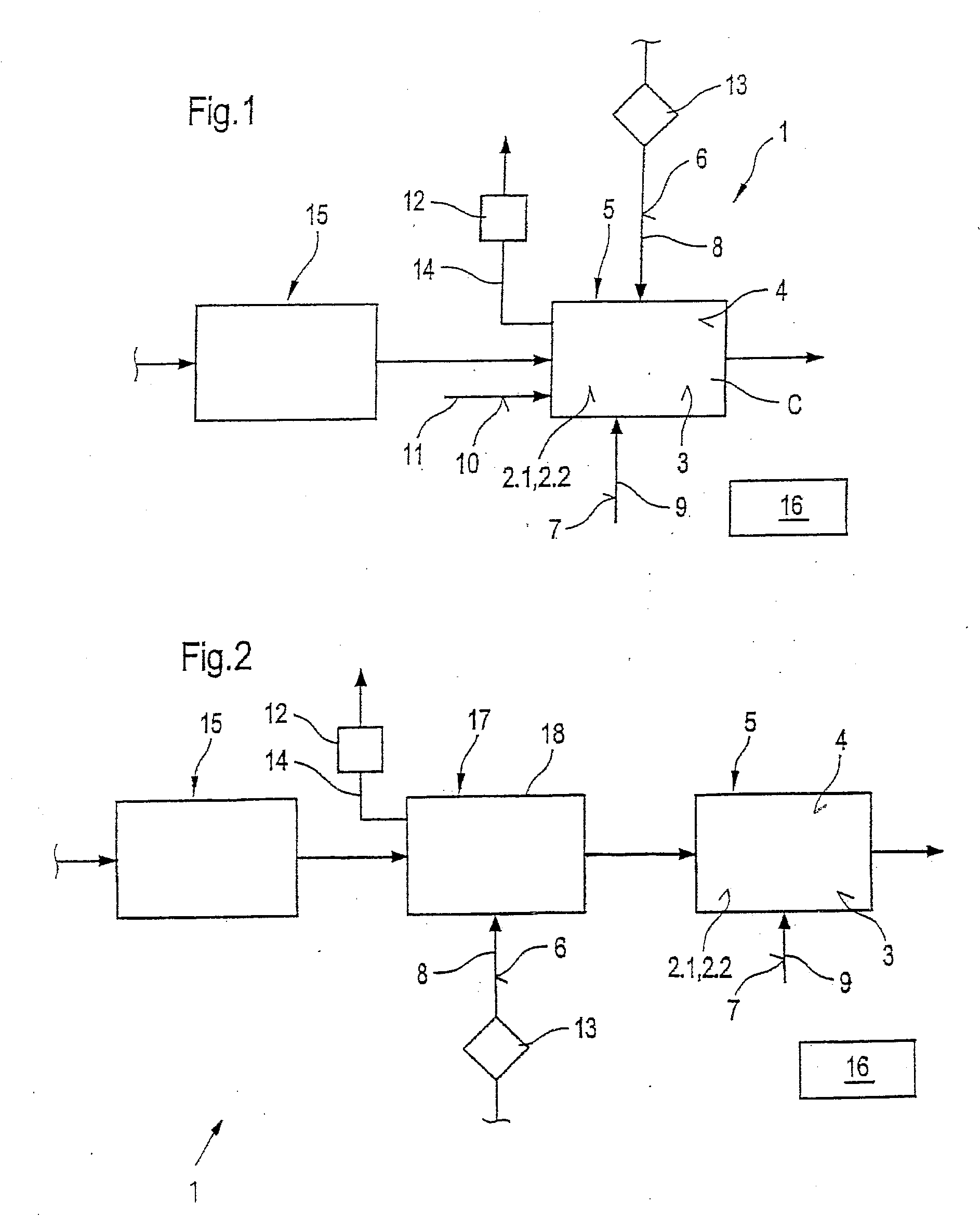 Method and apparatus for loading fibers or cellulose which are contained in a suspension with a filler