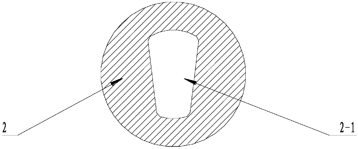 Water-saving spool and its fluid supply system