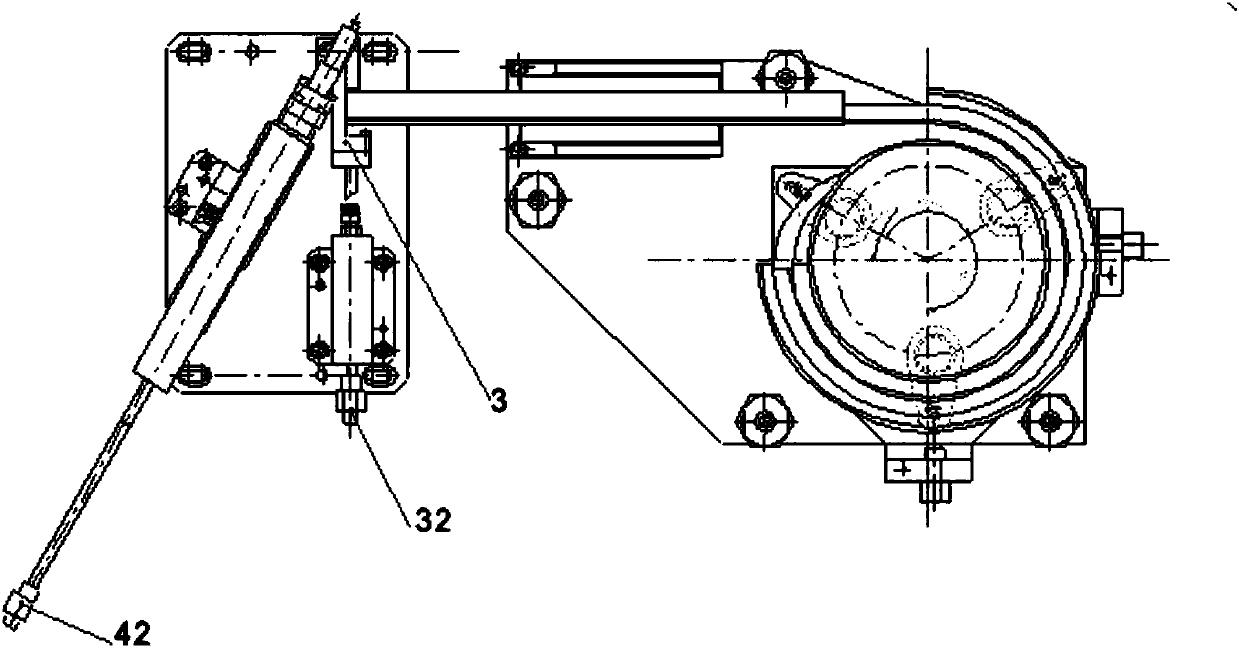 Automatic workpiece conveying device