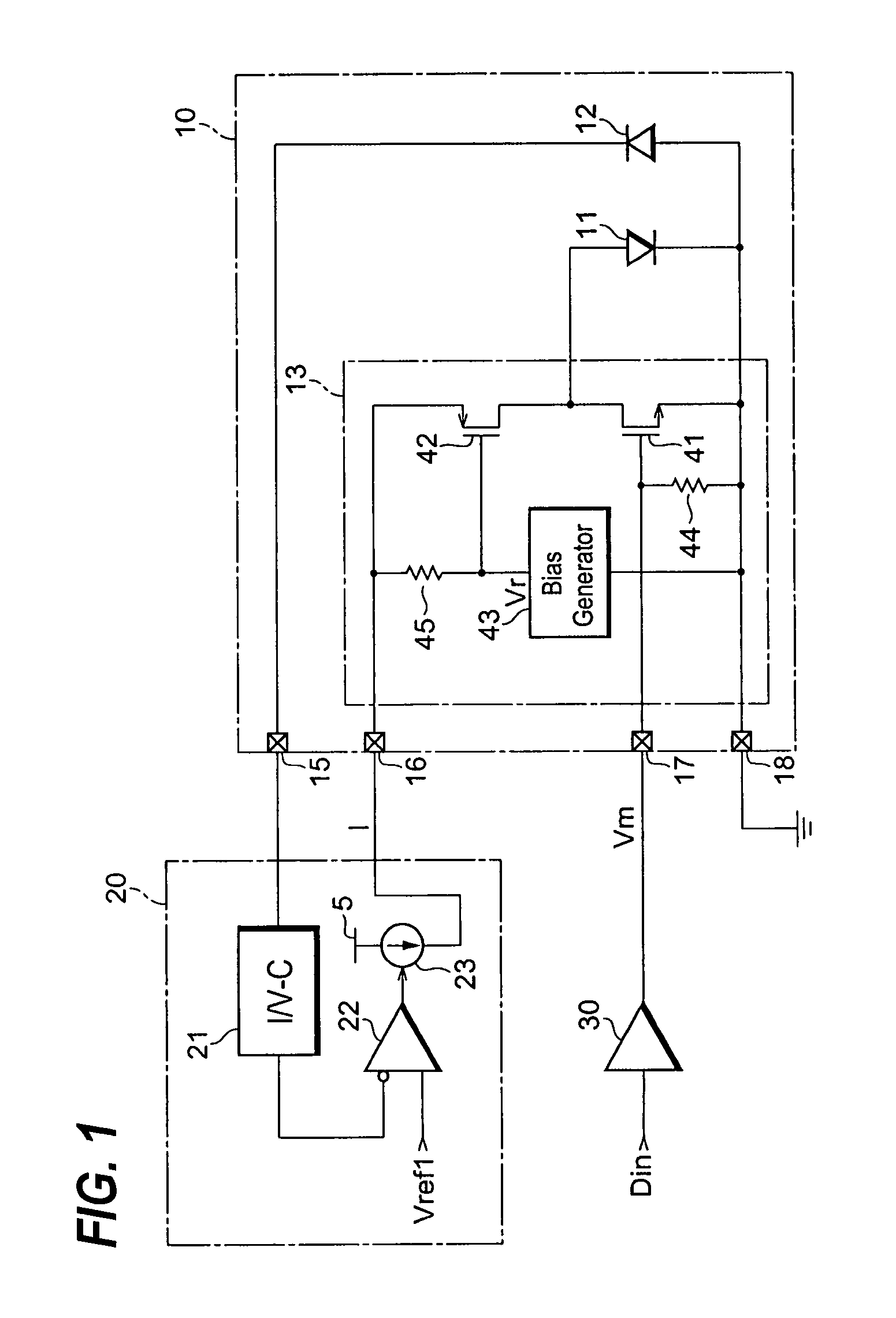 Optical transmitter with a shunt driving configuration and a load transistor operated in common gate mode