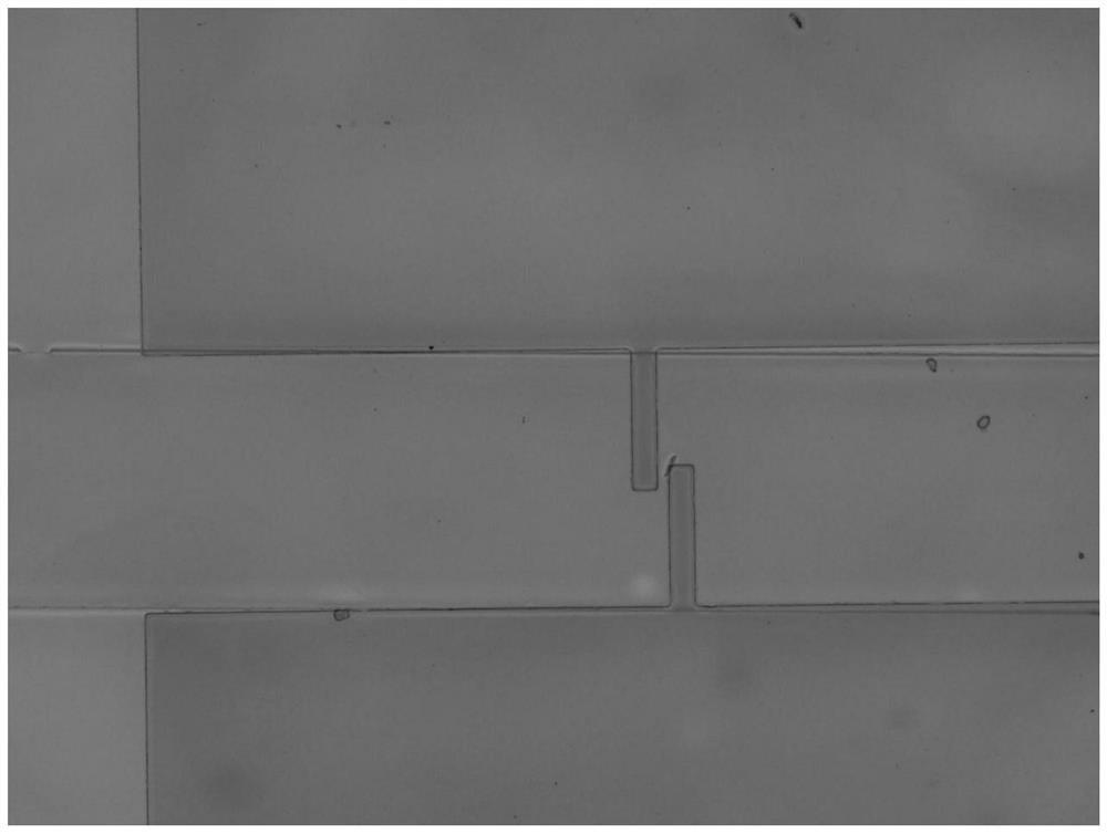 Ultraviolet lithography method for patterning and etching PEDOT:PSS transparent electrode on flexible hydrophobic group substrate