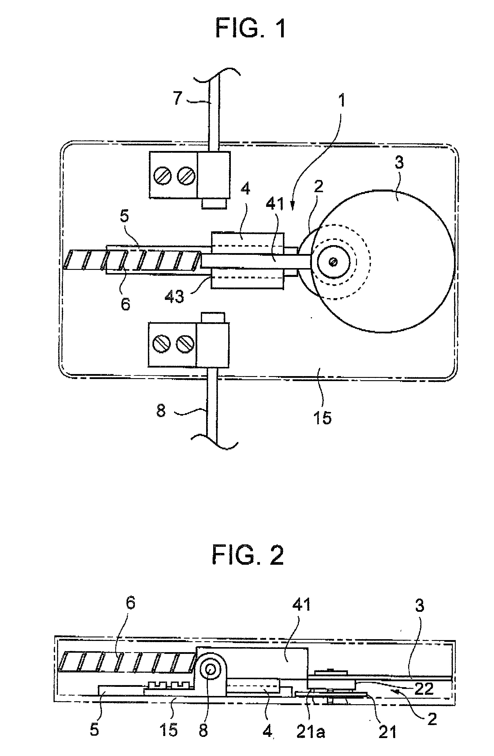 Apparatus for moving optical functioning element