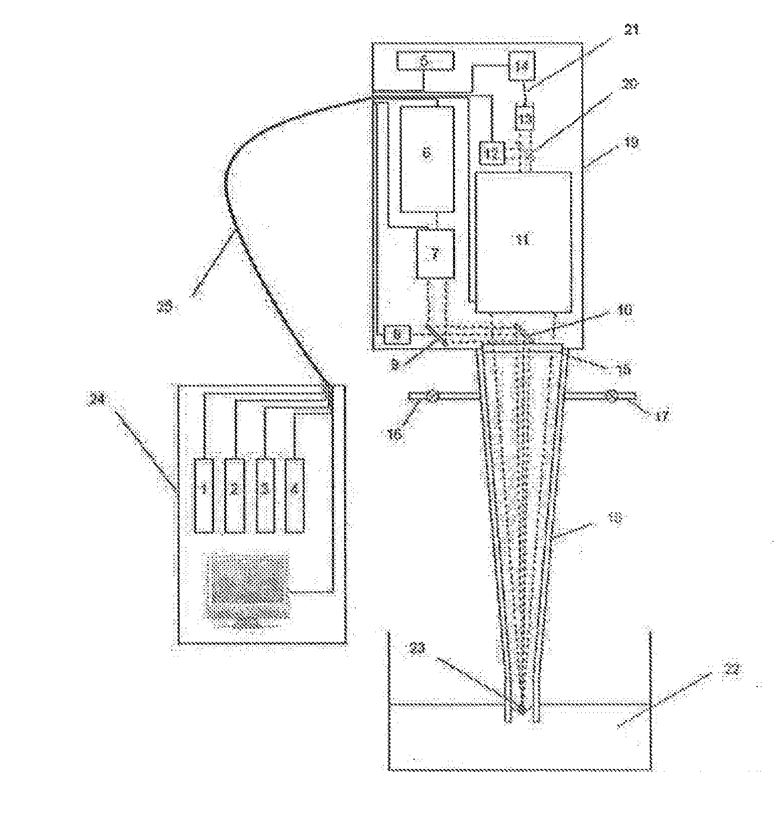 In-situ on-line detection device and method for long-distance metallurgical liquid metal component