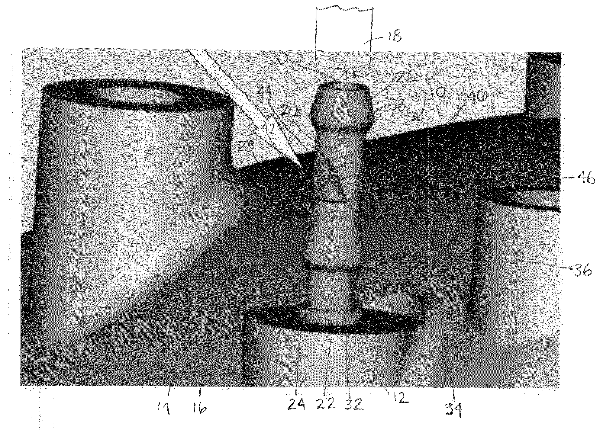 Fitting with audible misassembly indicator