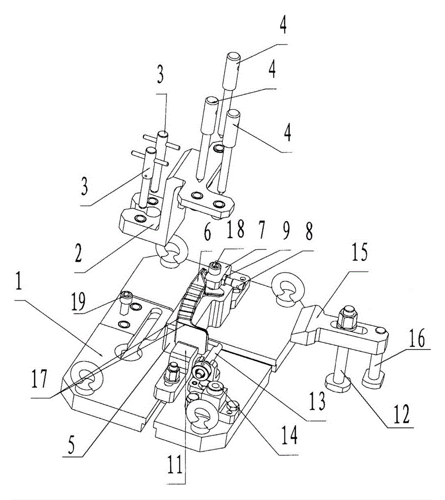 Device and method for fast alignment of datum in NC machining of non-regular shape structure wool