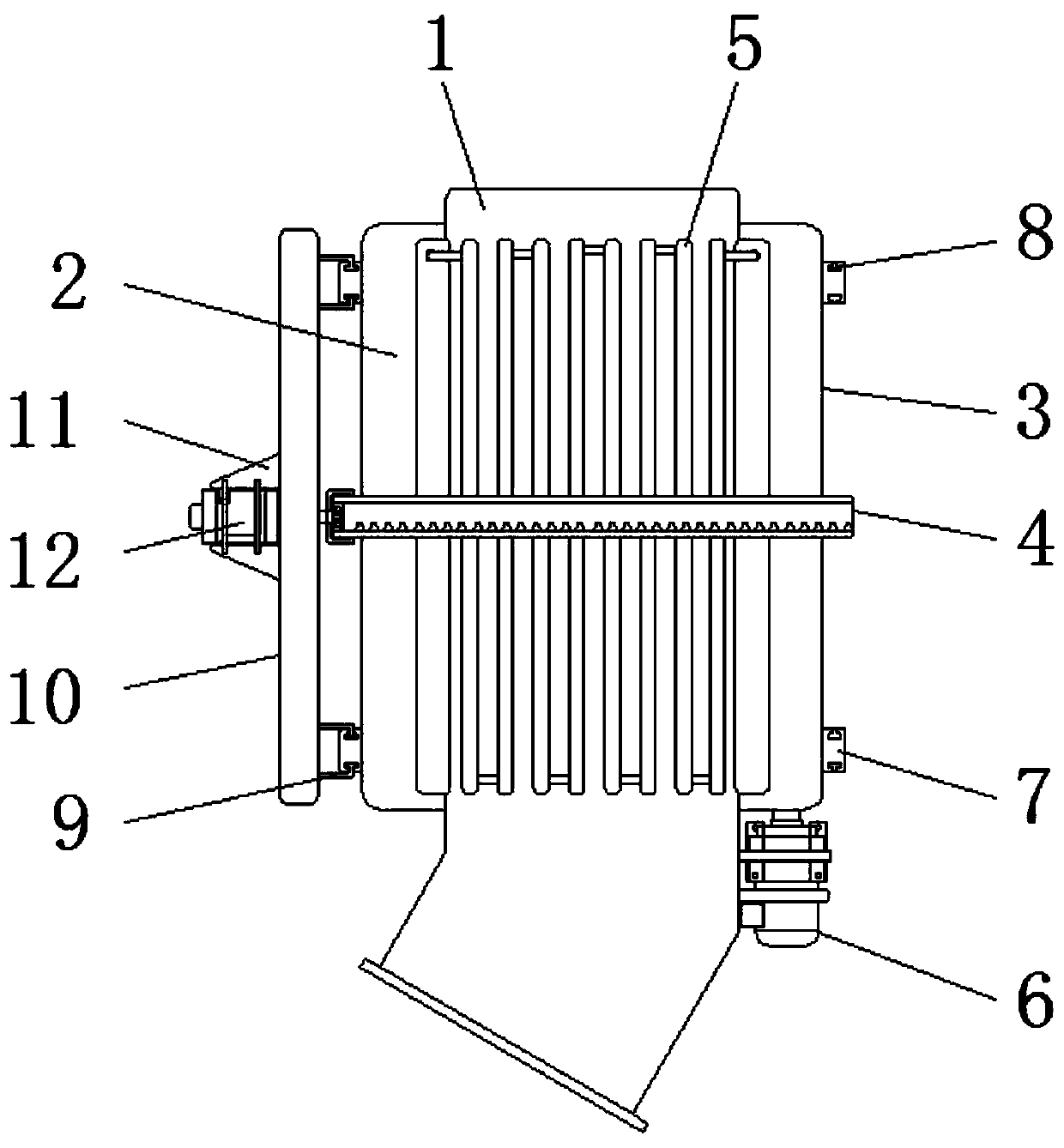 A feeding nozzle with constant cooling function
