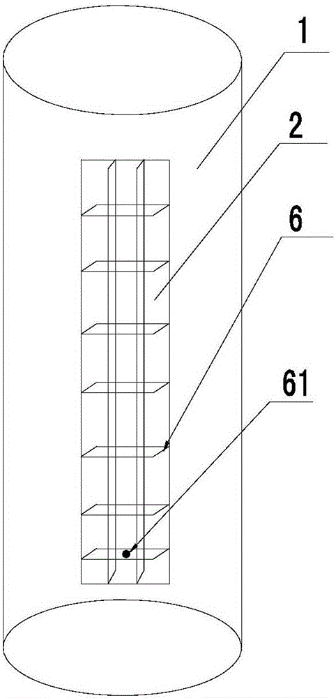 Upright air conditioner and method for improving air blowing comfort of air conditioner
