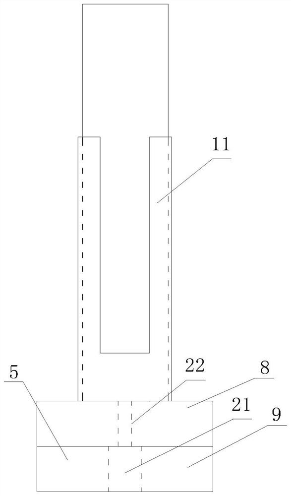 Measuring device and method of leveling rod