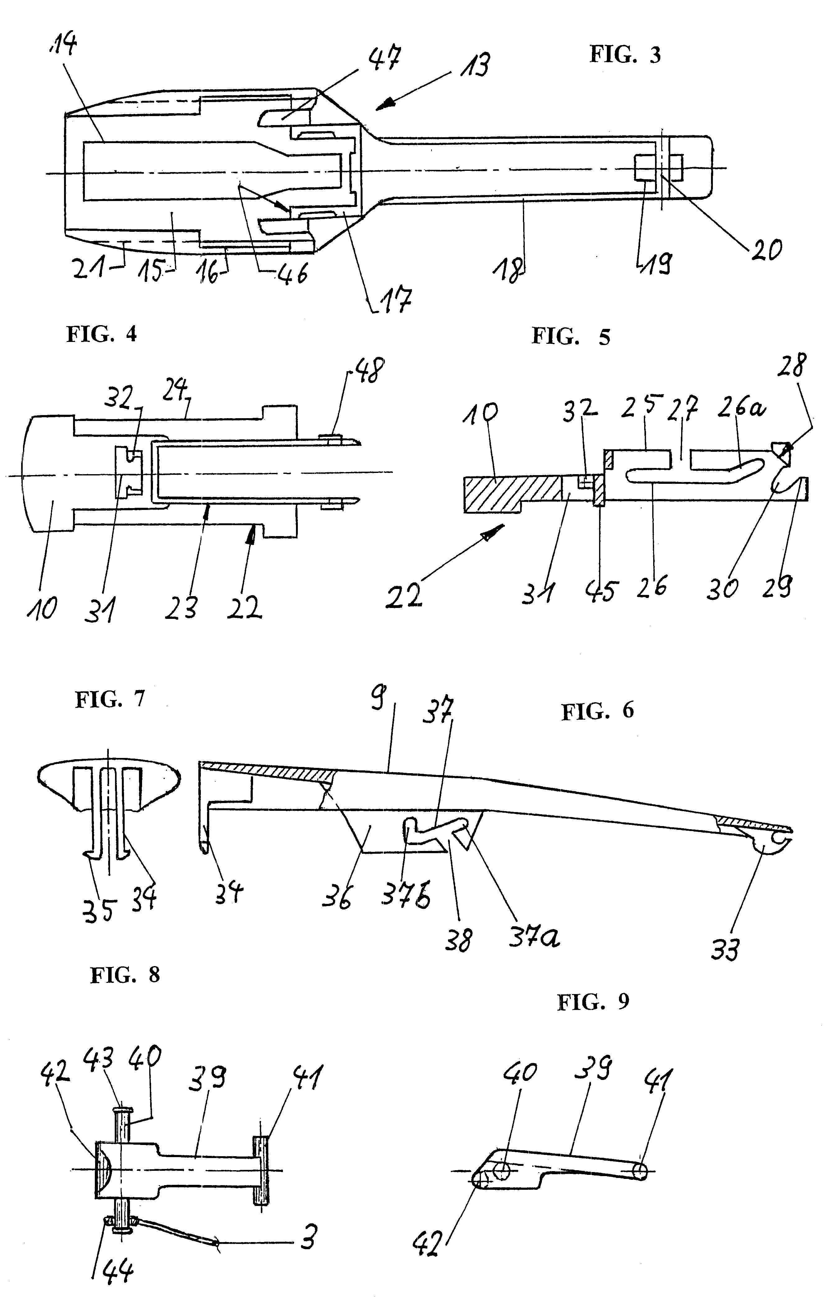 Device for activating a lace-up traction device for a shoe
