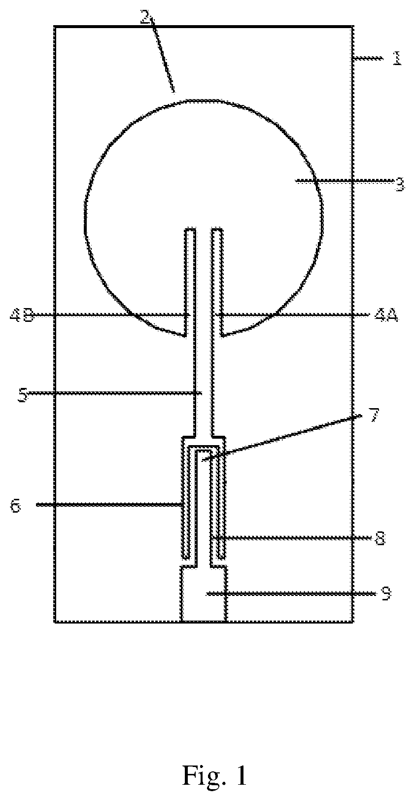 Filtering antenna for wearable apparatus