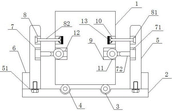 Middle clamping device applicable to computer mainframe box