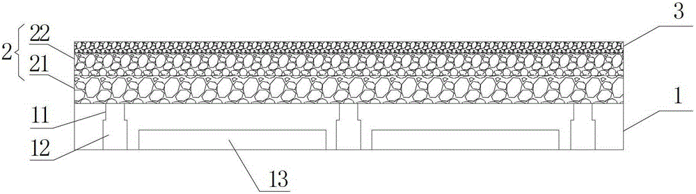 A kind of permeable non-slip floor tile and its manufacturing method