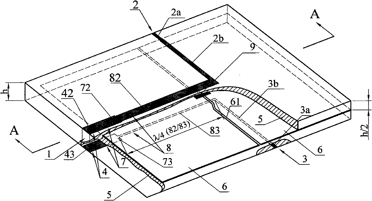 Anti-phase microwave power divider with arbitrary power distribution ratio