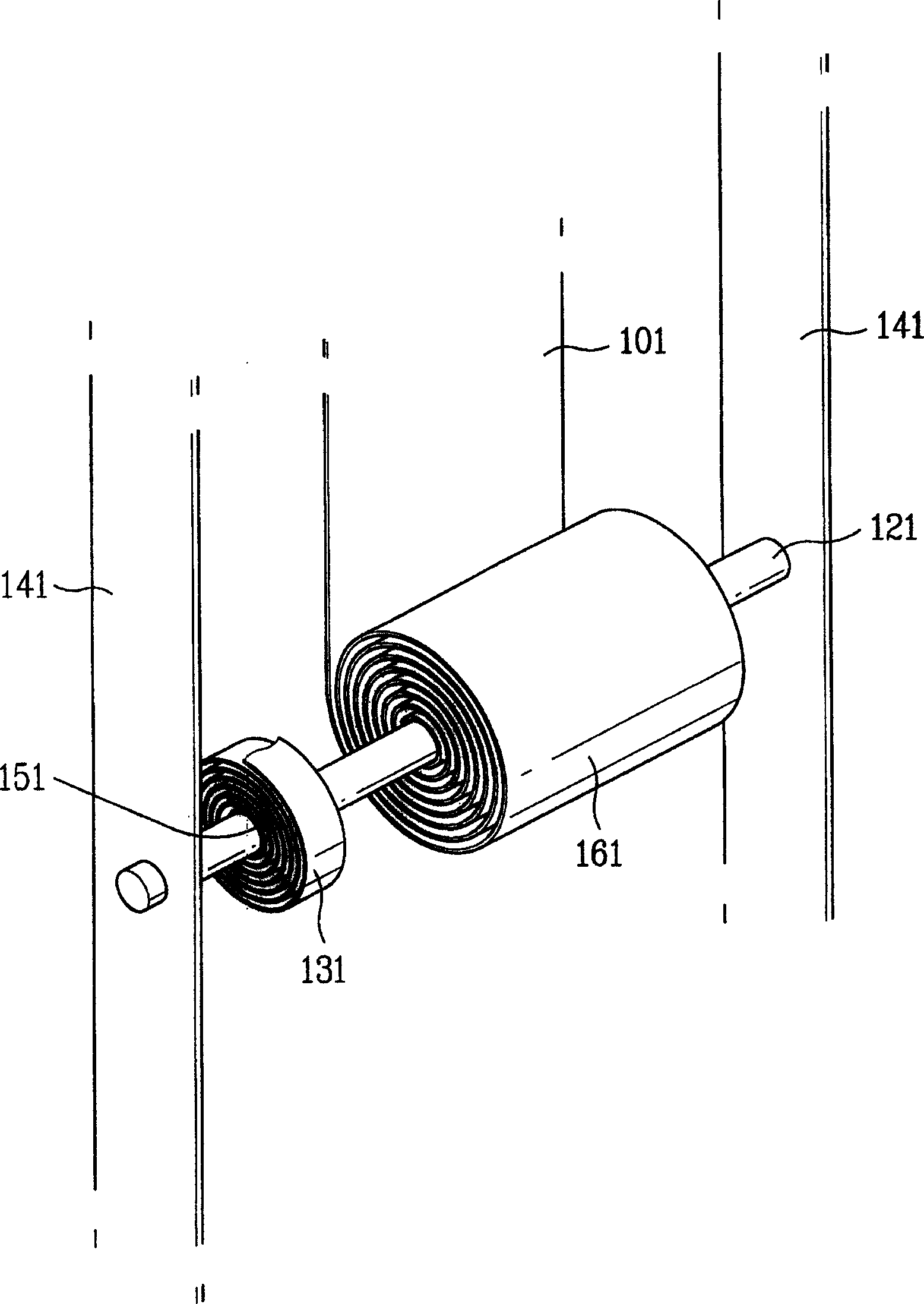 Automatic twisting arrangement for suspension strap at shoulder of vacuum cleaner